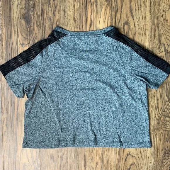 VS PINK Cropped Short Sleeve Tee - Picture 3 of 8